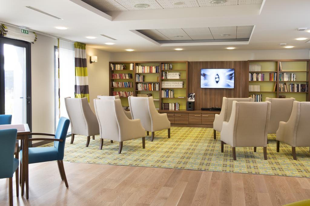 Domitys La Fleur De Lin Aparthotel Landerneau Luaran gambar